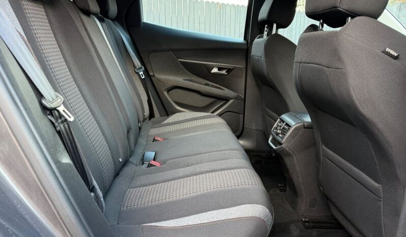 PEUGEOT 3008  | FWD (przód) | Automatyczna | 130 KM | Szary full