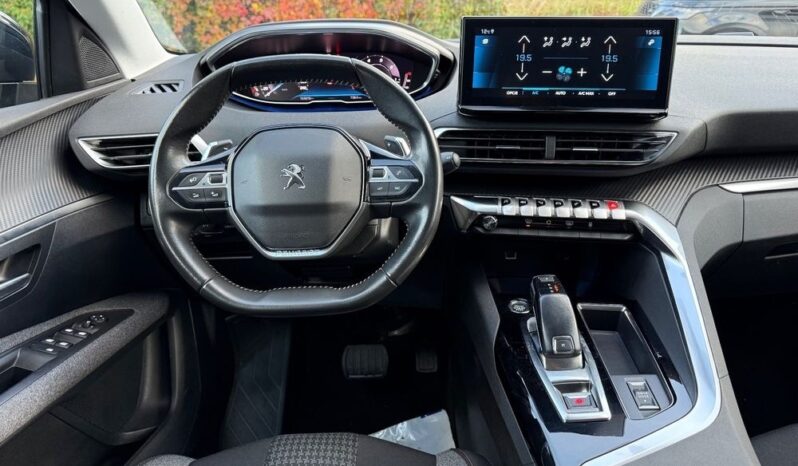 PEUGEOT 3008  | FWD (przód) | Automatyczna | 130 KM | Szary full