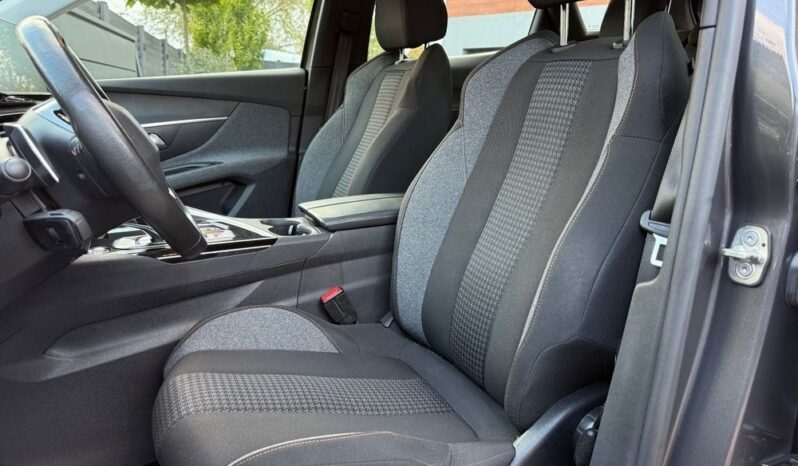 PEUGEOT 3008  | FWD (przód) | Automatyczna | 130 KM | Szary full