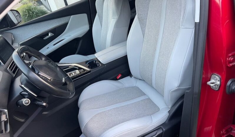 PEUGEOT 3008  | FWD (przód) | Automatyczna | 131 KM | Bordowy full