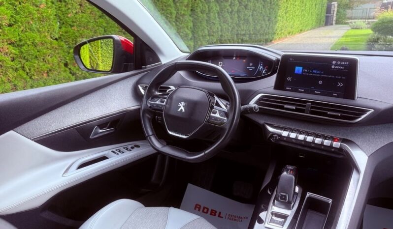 PEUGEOT 3008  | FWD (przód) | Automatyczna | 131 KM | Bordowy full