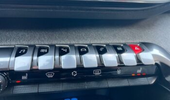 PEUGEOT 3008  | FWD (przód) | Automatyczna | 131 KM | Bordowy full