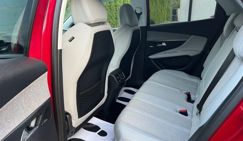 PEUGEOT 3008  | FWD (przód) | Automatyczna | 131 KM | Bordowy full