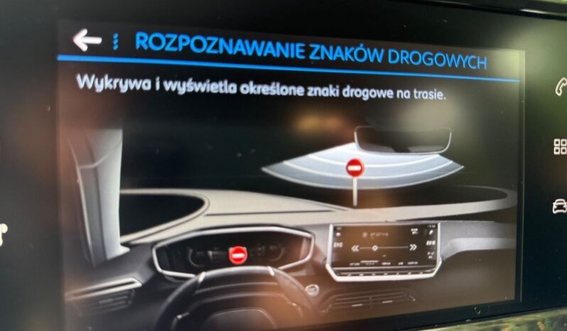 PEUGEOT 2008  | FWD (przód) | Manualna | 110 KM | Biały full