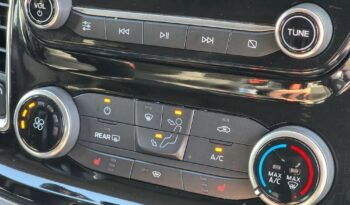 FORD Tourneo Custom  | FWD (przód) | Automatyczna | 130 KM | Niebieski full
