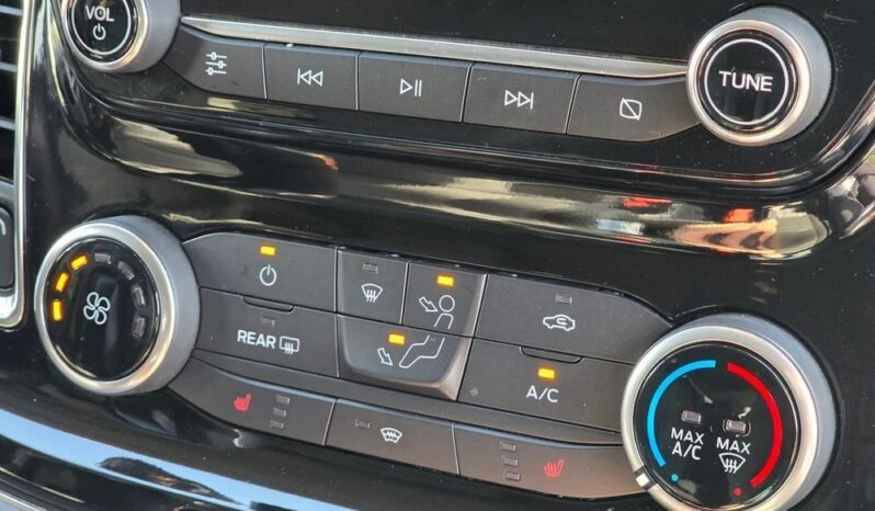 FORD Tourneo Custom  | FWD (przód) | Automatyczna | 130 KM | Niebieski full
