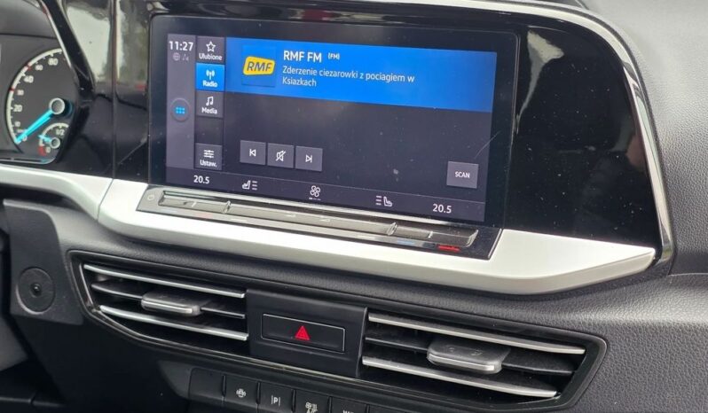 FORD Tourneo Connect  | FWD (przód) | Manualna | 122 KM | Czarny full
