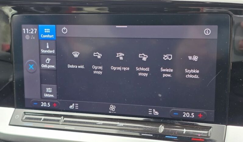 FORD Tourneo Connect  | FWD (przód) | Manualna | 122 KM | Czarny full
