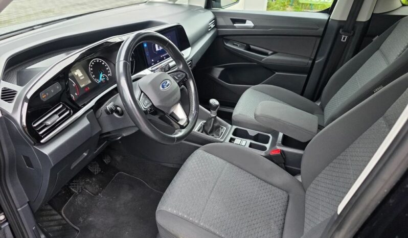 FORD Tourneo Connect  | FWD (przód) | Manualna | 122 KM | Czarny full