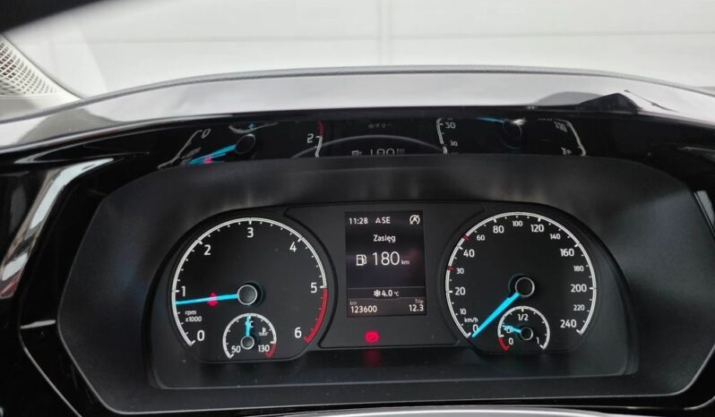 FORD Tourneo Connect  | FWD (przód) | Manualna | 122 KM | Czarny full
