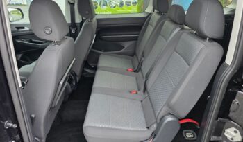 FORD Tourneo Connect  | FWD (przód) | Manualna | 122 KM | Czarny full