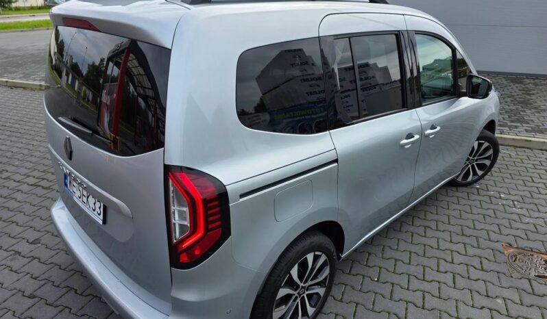 RENAULT Kangoo  | FWD (przód) | Automatyczna | 130 KM | Srebrny full