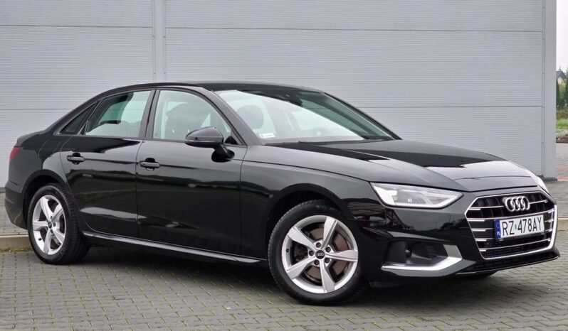 AUDI A4  | FWD (przód) | Automatyczna | 150 KM | Czarny full