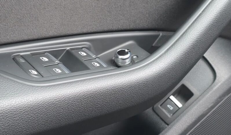 AUDI A4  | FWD (przód) | Automatyczna | 150 KM | Czarny full