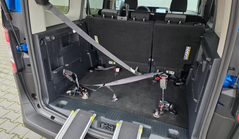 FORD Tourneo Courier  | FWD (przód) | Automatyczna | 125 KM | Niebieski full