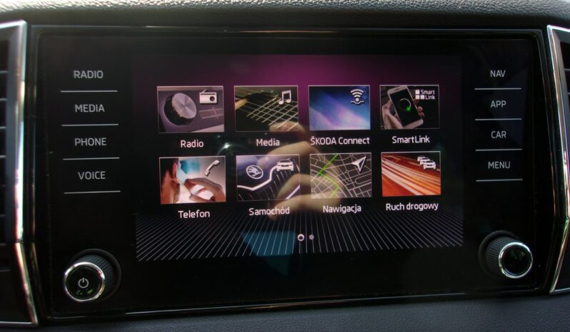 SKODA Karoq | FWD (przód) | Automatyczna Dwusprzeglowa | 150 KM | Szary full