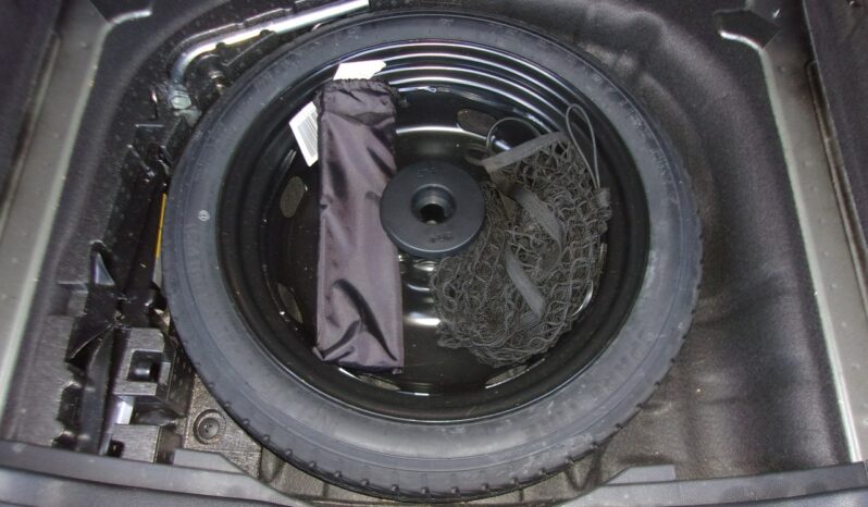 SKODA Karoq | FWD (przód) | Automatyczna Dwusprzeglowa | 150 KM | Szary full