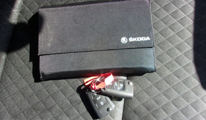 SKODA Karoq | FWD (przód) | Automatyczna Dwusprzeglowa | 150 KM | Szary full