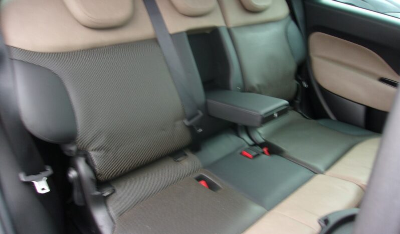 FIAT 500L  | FWD (przód) | Manualna | 120 KM | zielony ciemny full