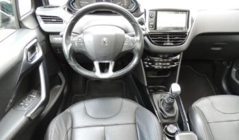 PEUGEOT 2008  | FWD (przód) | Manualna | 130 KM | Zielony full