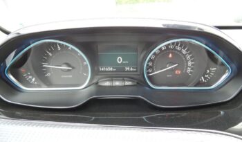 PEUGEOT 2008  | FWD (przód) | Manualna | 130 KM | Zielony full