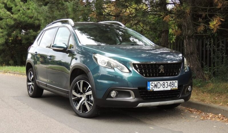 PEUGEOT 2008  | FWD (przód) | Manualna | 130 KM | Zielony full
