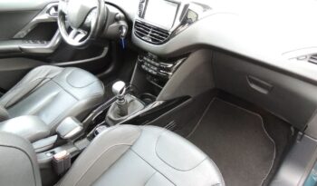 PEUGEOT 2008  | FWD (przód) | Manualna | 130 KM | Zielony full