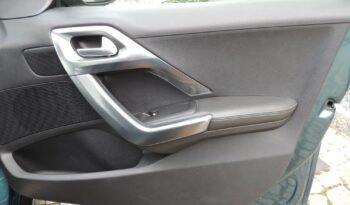 PEUGEOT 2008  | FWD (przód) | Manualna | 130 KM | Zielony full