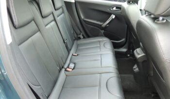 PEUGEOT 2008  | FWD (przód) | Manualna | 130 KM | Zielony full