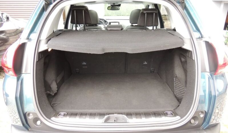 PEUGEOT 2008  | FWD (przód) | Manualna | 130 KM | Zielony full