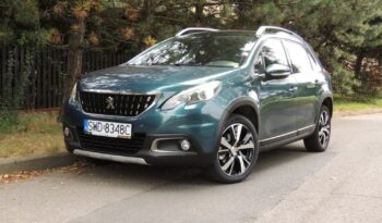 PEUGEOT 2008  | FWD (przód) | Manualna | 130 KM | Zielony full