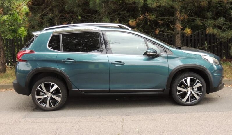 PEUGEOT 2008  | FWD (przód) | Manualna | 130 KM | Zielony full