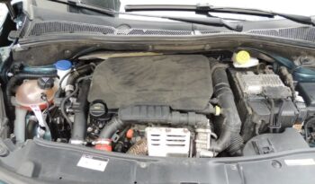 PEUGEOT 2008  | FWD (przód) | Manualna | 130 KM | Zielony full