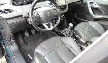 PEUGEOT 2008  | FWD (przód) | Manualna | 130 KM | Zielony full