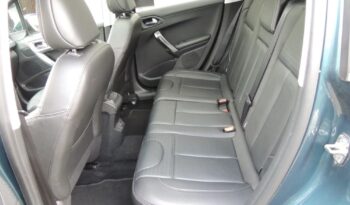 PEUGEOT 2008  | FWD (przód) | Manualna | 130 KM | Zielony full