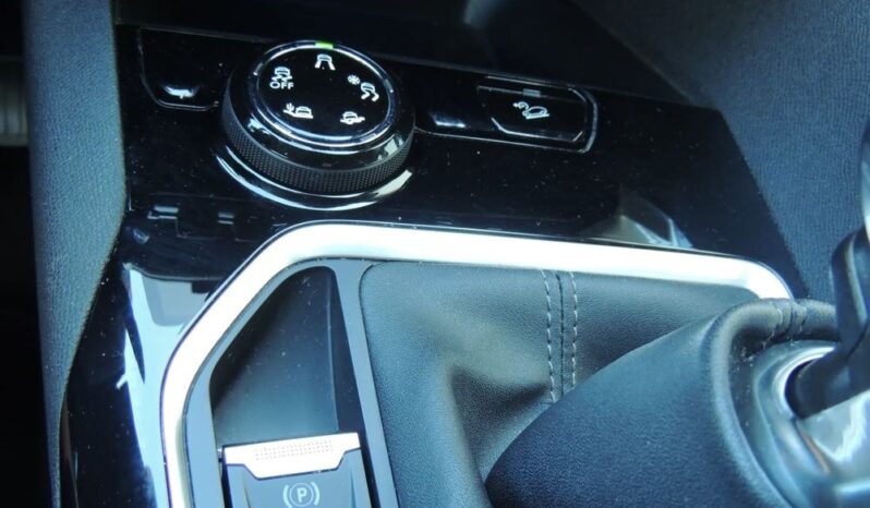 PEUGEOT 3008  | FWD (przód) | Manualna | 130 KM | Szary full