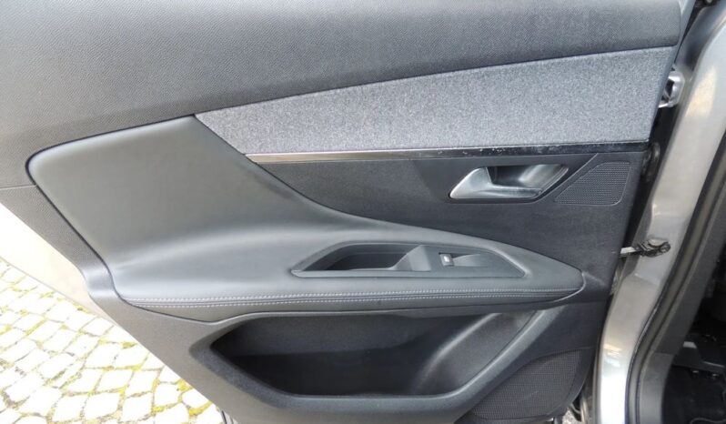 PEUGEOT 3008  | FWD (przód) | Manualna | 130 KM | Szary full