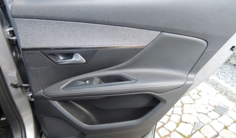 PEUGEOT 3008  | FWD (przód) | Manualna | 130 KM | Szary full