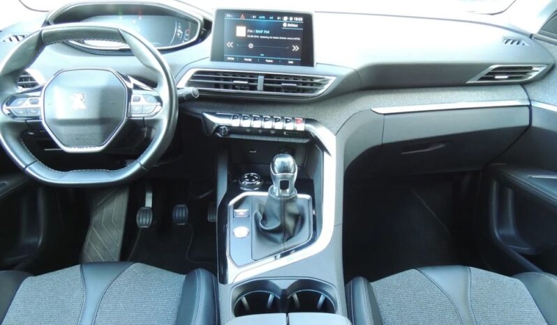PEUGEOT 3008  | FWD (przód) | Manualna | 130 KM | Szary full