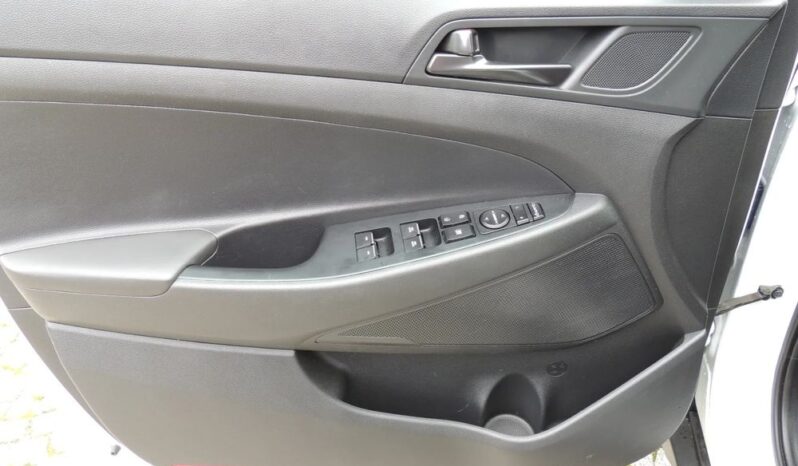 HYUNDAI Tucson  | FWD (przód) | Automatyczna | 177 KM | Biały full