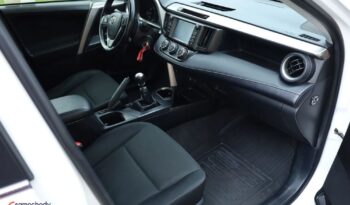 TOYOTA RAV4  | FWD (przód) | Manualna | 143 KM | Biały full