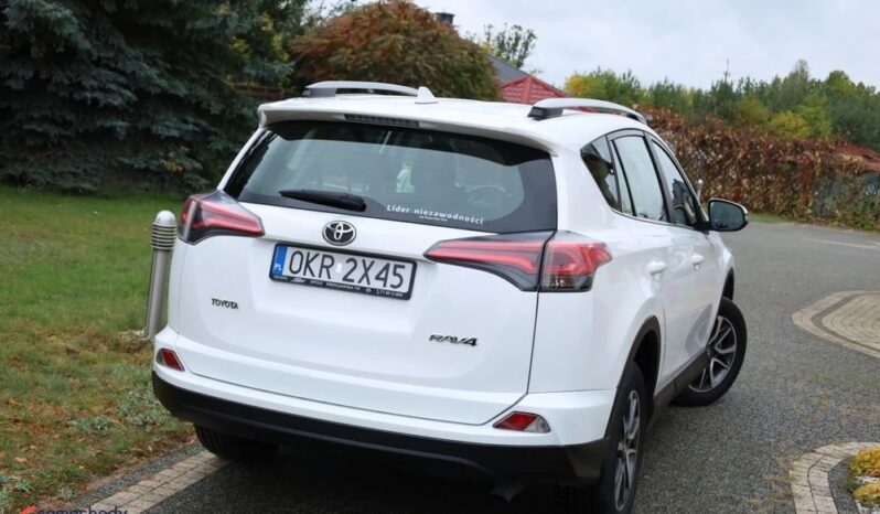 TOYOTA RAV4  | FWD (przód) | Manualna | 143 KM | Biały full