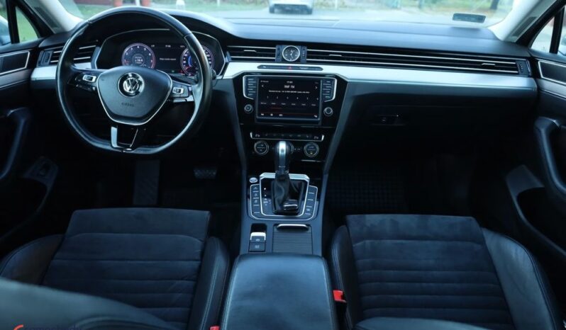 VOLKSWAGEN Passat  | FWD (przód) | Automatyczna | 220 KM | Beżowy full