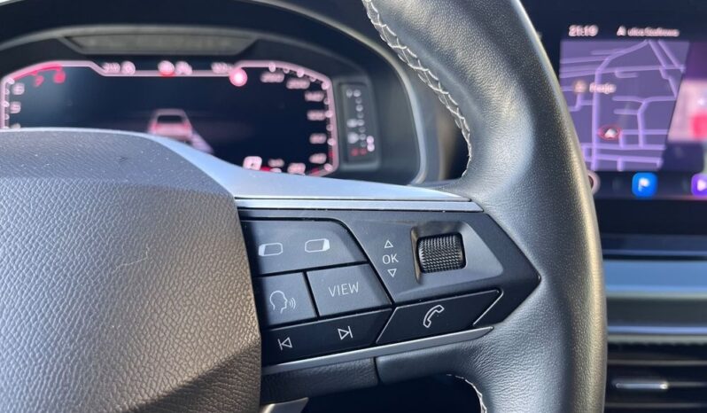 SEAT Arona  | FWD (przód) | Manualna | 110 KM | Zielony full