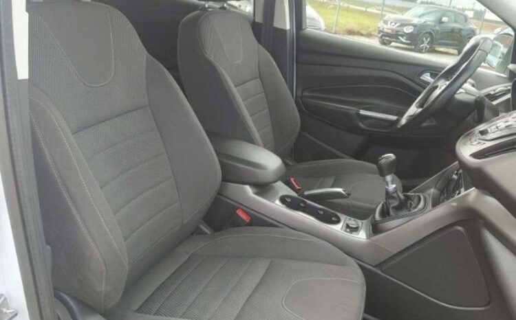 FORD Kuga  | FWD (przód) | Manualna | 150 KM | Biały full