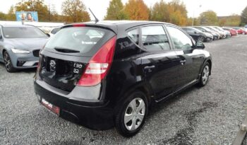 HYUNDAI I30  | FWD (przód) | Manualna | 109 KM | Czarny full