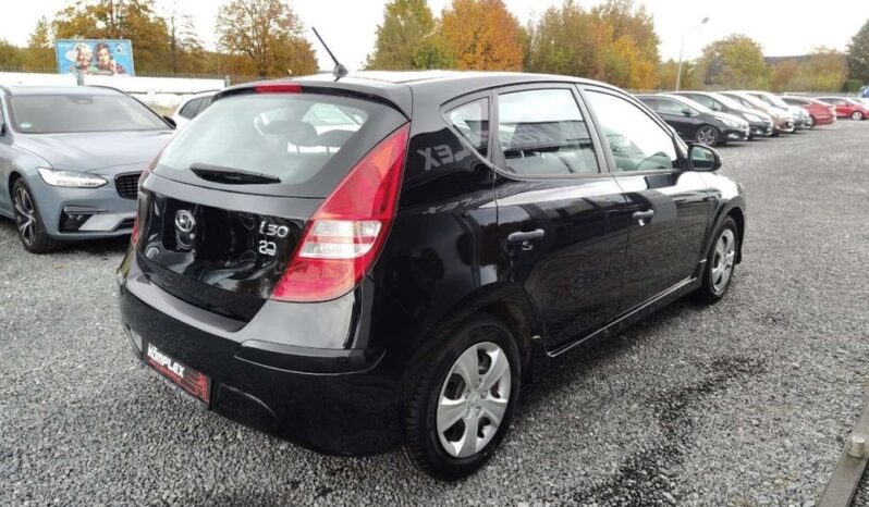 HYUNDAI I30  | FWD (przód) | Manualna | 109 KM | Czarny full