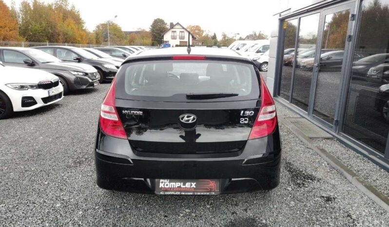 HYUNDAI I30  | FWD (przód) | Manualna | 109 KM | Czarny full