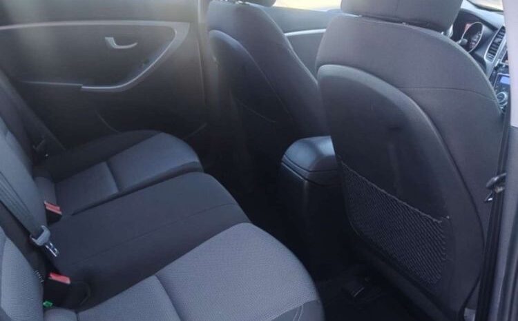 HYUNDAI I30  | FWD (przód) | Manualna | 110 KM | Czarny full