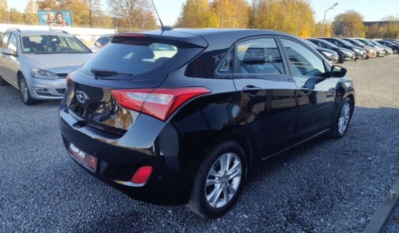 HYUNDAI I30  | FWD (przód) | Manualna | 110 KM | Czarny full